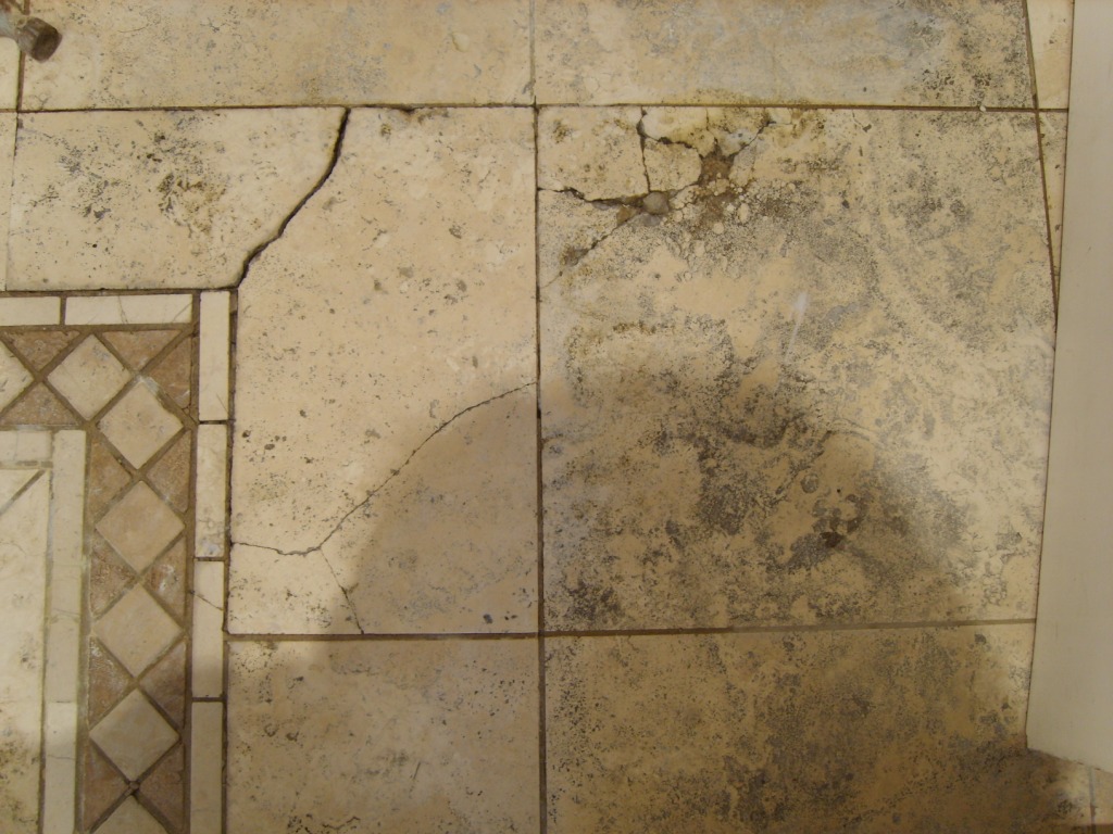 Cracked Dirty Travertine Tile